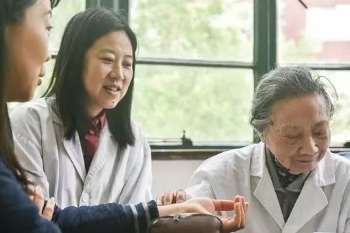 TCM developing along with modern technology